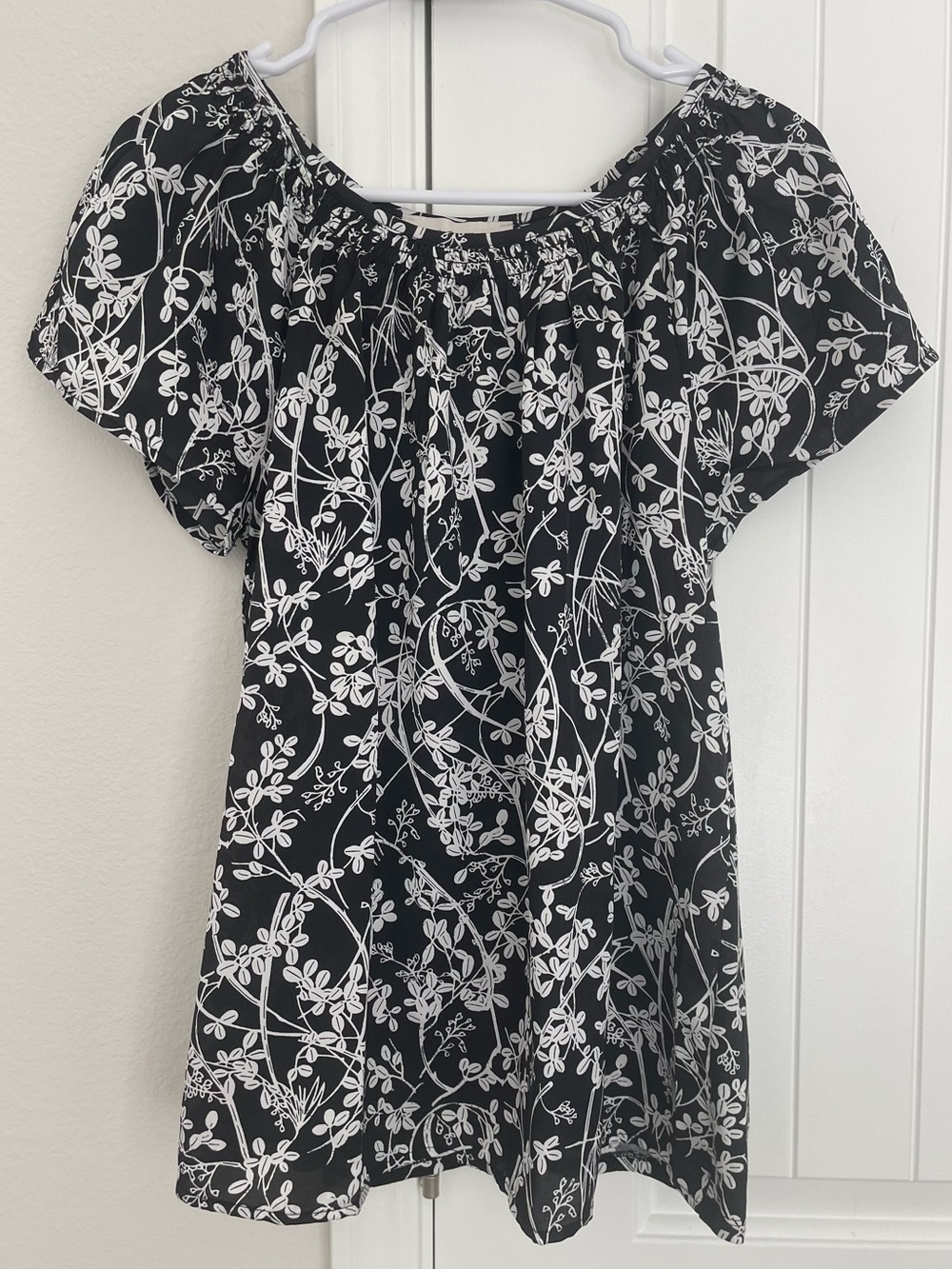 LOFT Black Floral Short-Sleeve Peasant Tunic